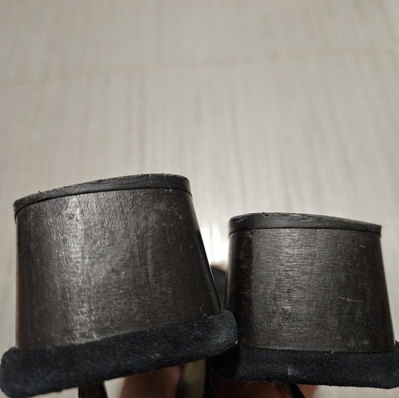 Theory Black suede 7.5 slingback block heels - Picture 3 of 3